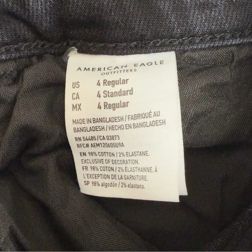 American Eagle Hi Rise Jeggings Black‎ Distressed Raw Hem Pockets Grunge Emo 4 - Picture 6 of 7